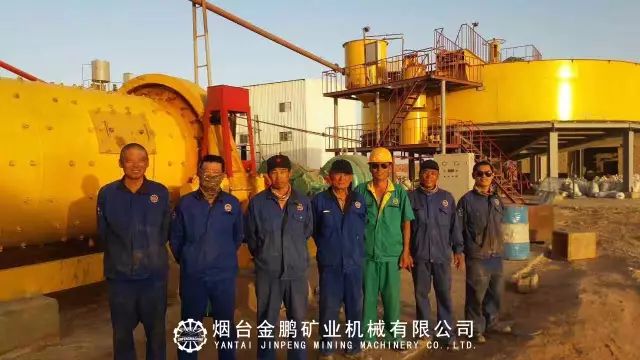 给料机_香菇料木屑机总是往外蹦圆木_熊德明电话自动灰料包蛋机