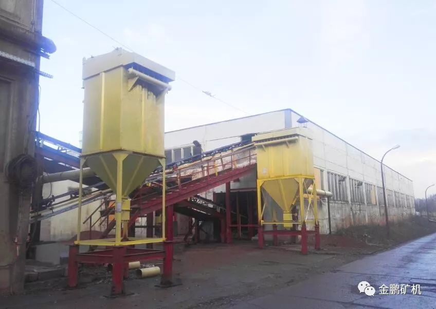 给料机_香菇料木屑机总是往外蹦圆木_熊德明电话自动灰料包蛋机